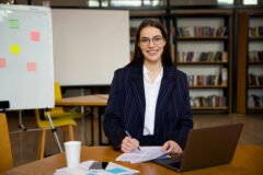 POSTULA AL CONCURSO PÚBLICO DE MÉRITOS Y CAPACIDAD DOCENTE DE PSICOLOGÍA