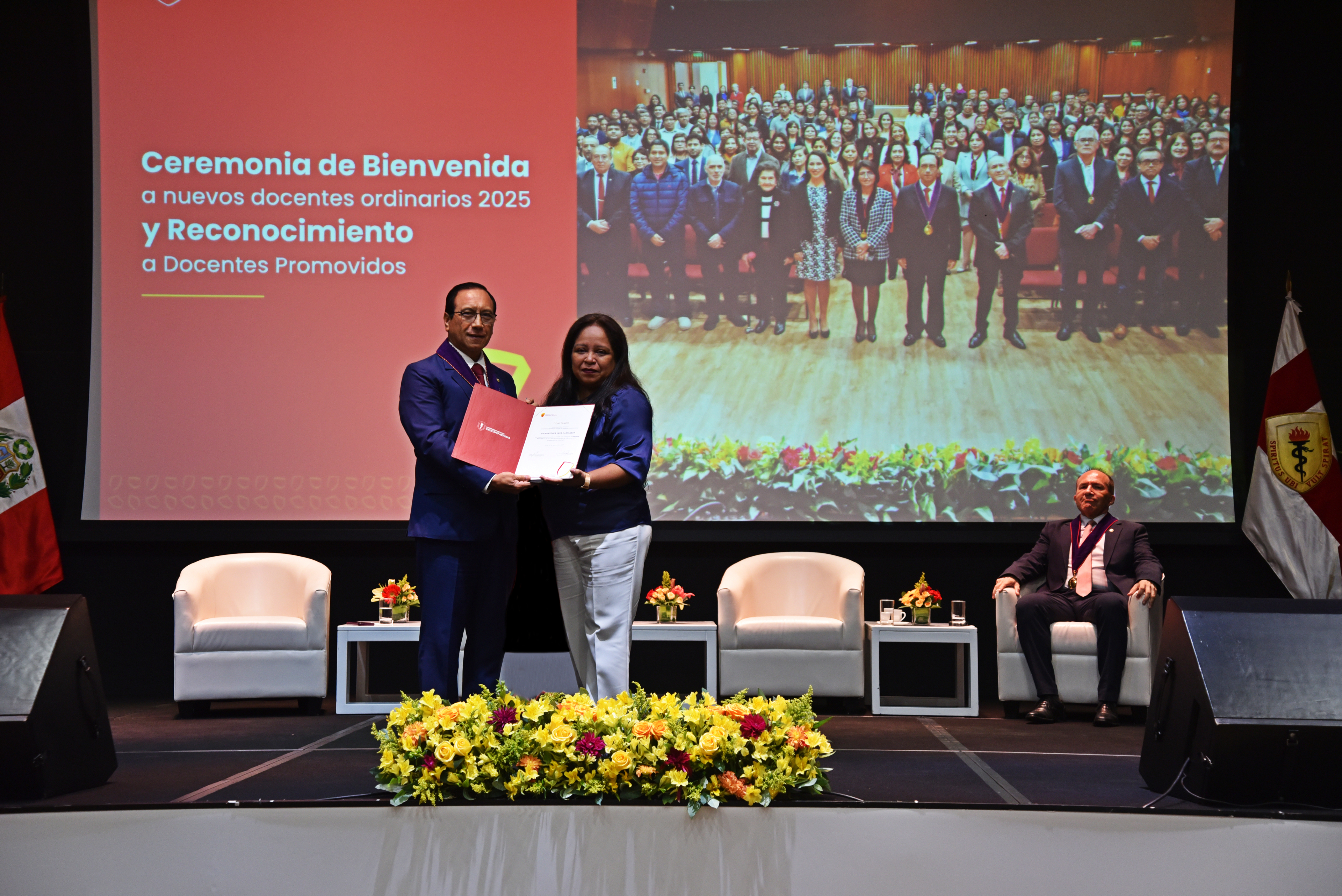 Esther Yaya Castañeda docentes de psicología Cayetano Heredia.