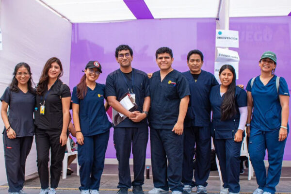Delegación de estudiantes de Psicología en Cerro Azul