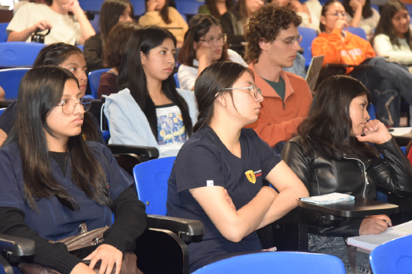 ALUMNOS DE CAYTEANO